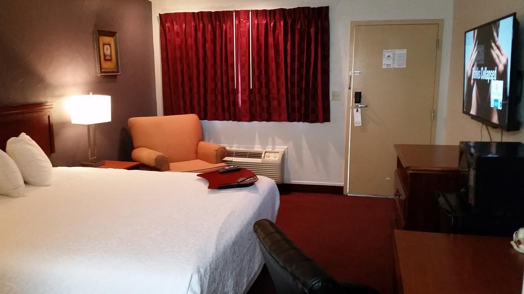 Americas Best Value Inn Oklahoma City South Экстерьер фото