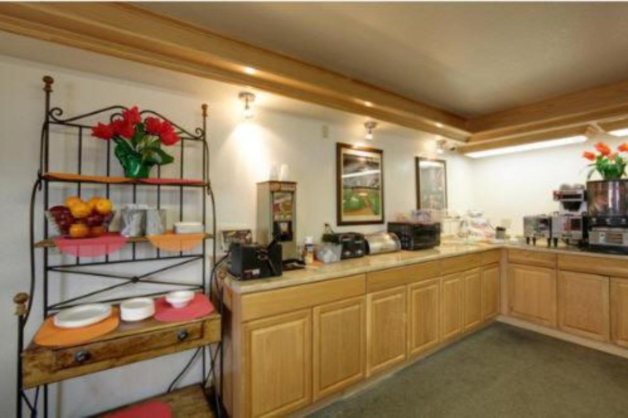 Americas Best Value Inn Oklahoma City South Экстерьер фото