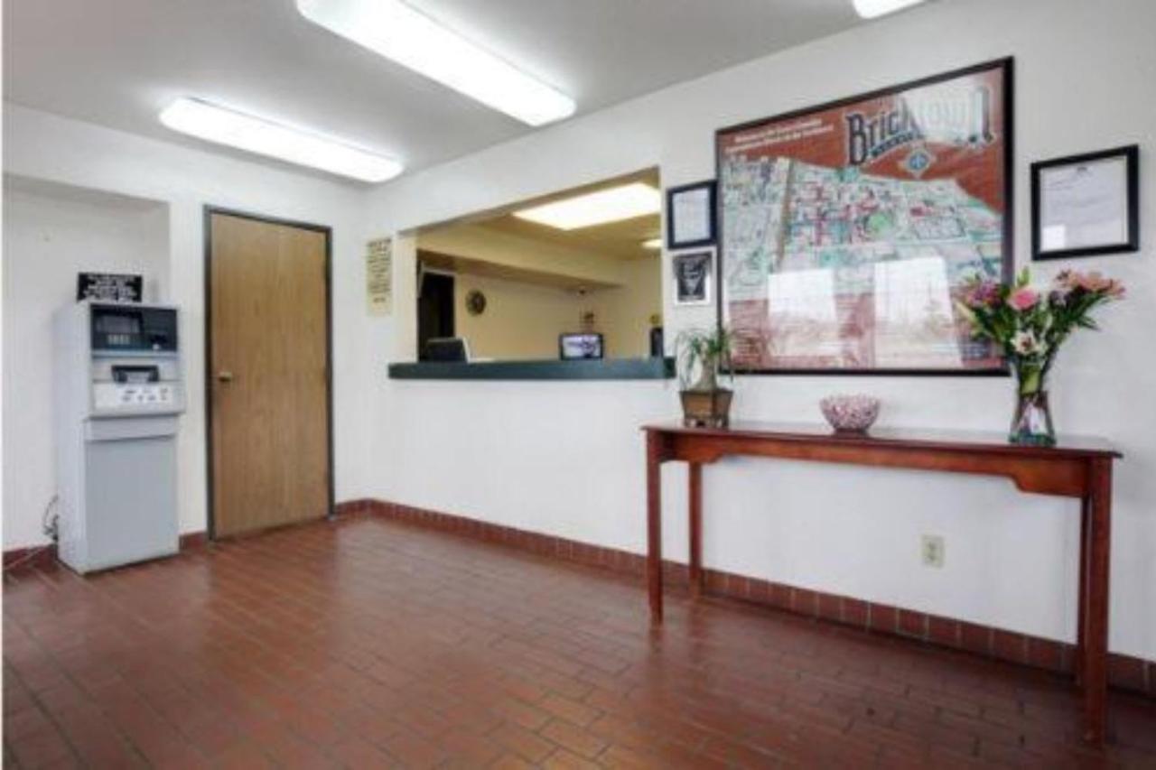 Americas Best Value Inn Oklahoma City South Экстерьер фото